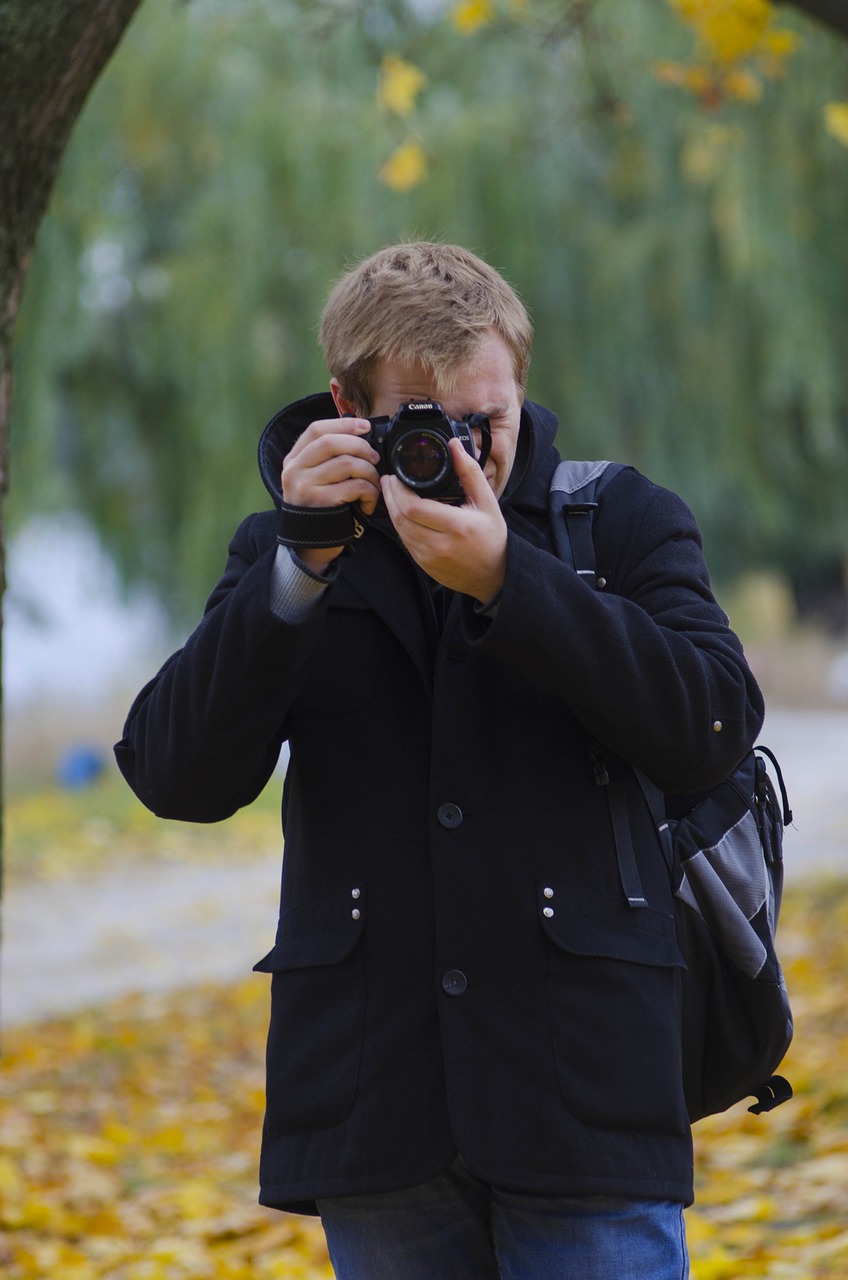 portrait men's portrait of a man free photo