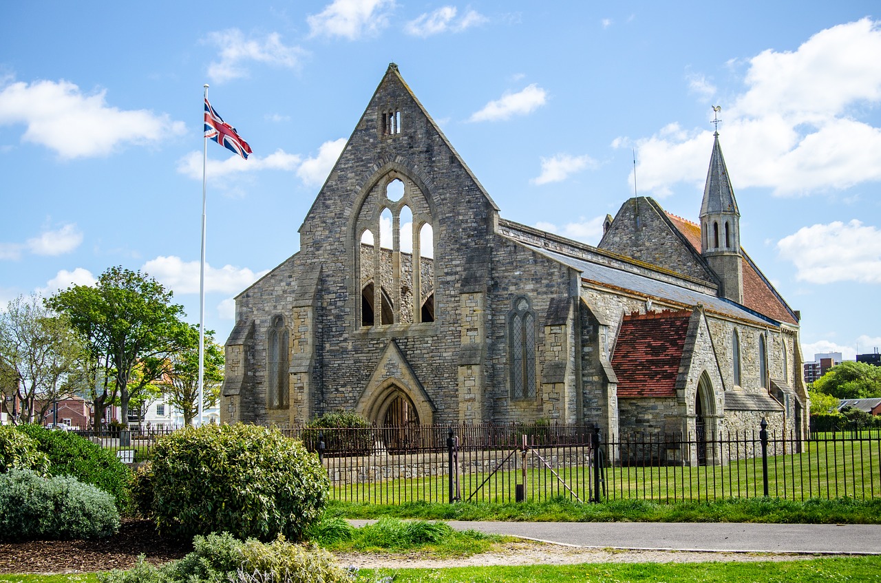 portsmouth  royal garrison church  england free photo