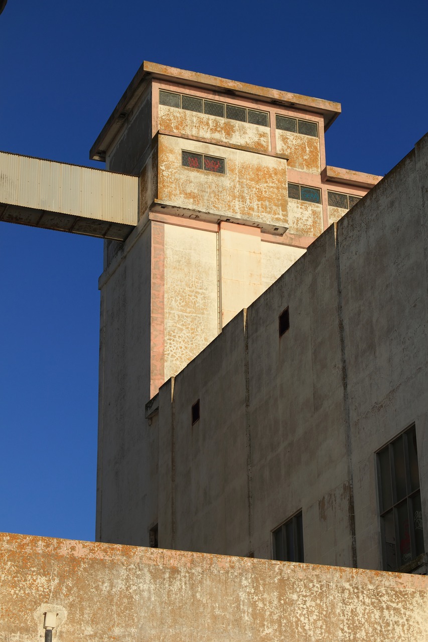 portugal faro abandoned free photo