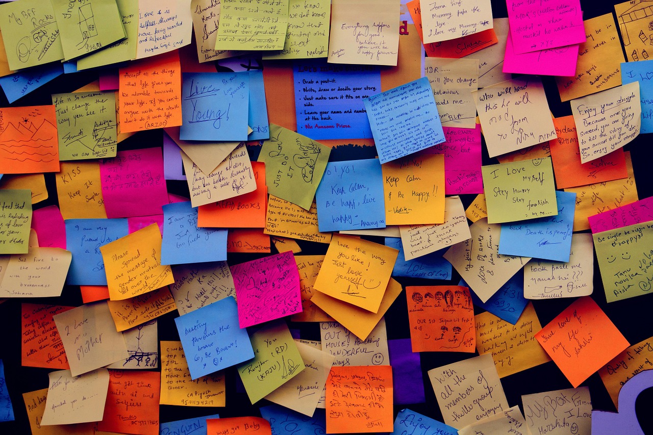 post-it-notes-sticky-notes-note-notice-board-bulletin-board-free
