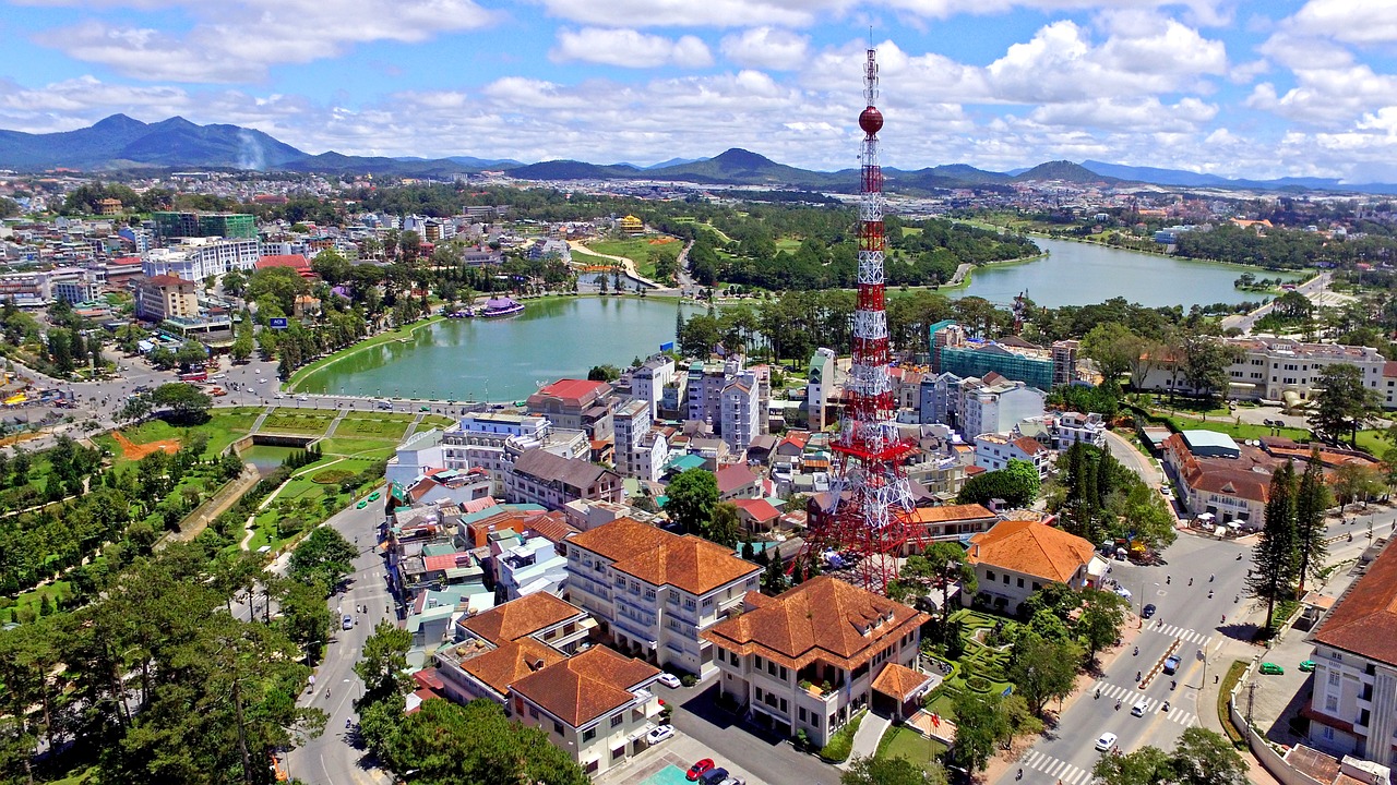 post office landscape dalat free photo