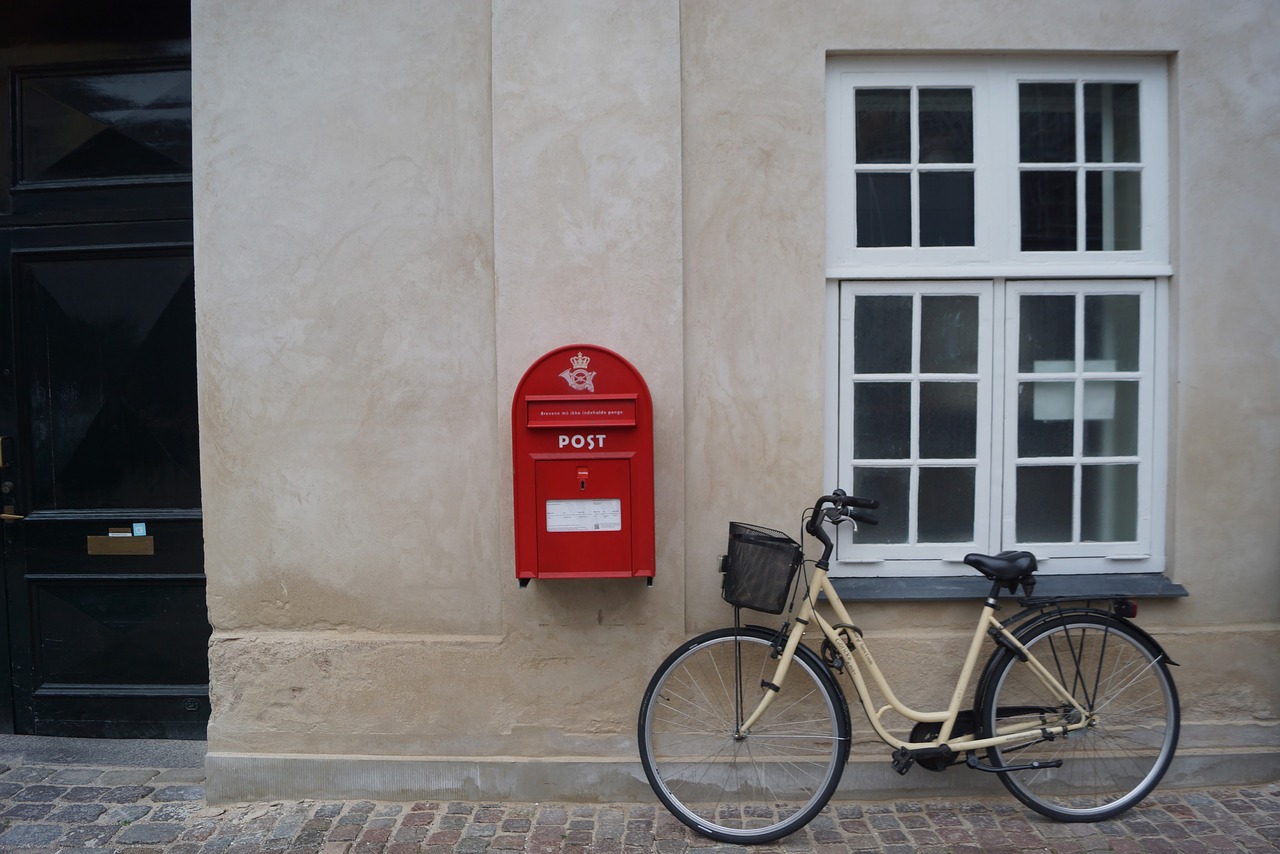 postbox red box free photo