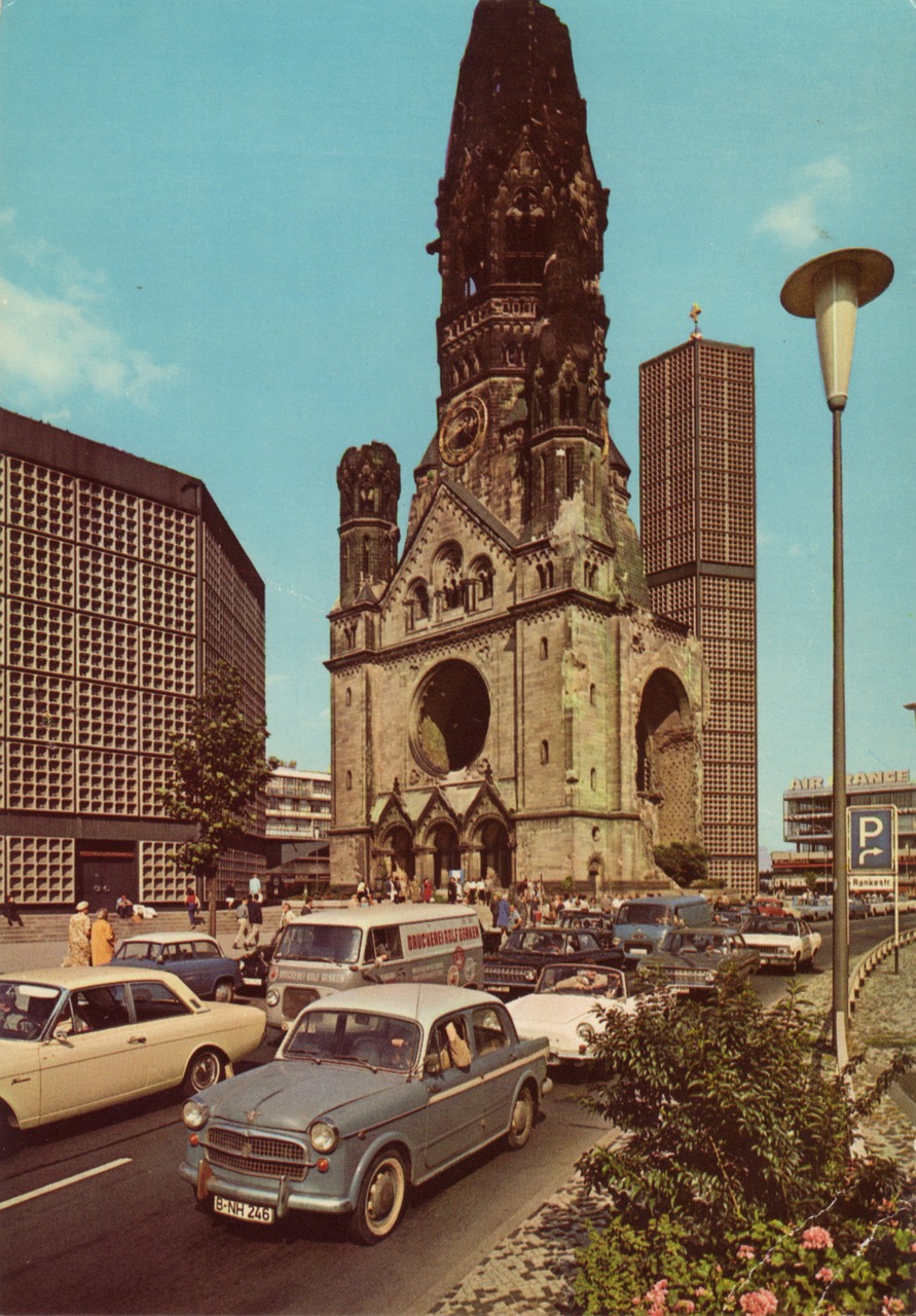 postcard berlin gedächtniskirche free photo