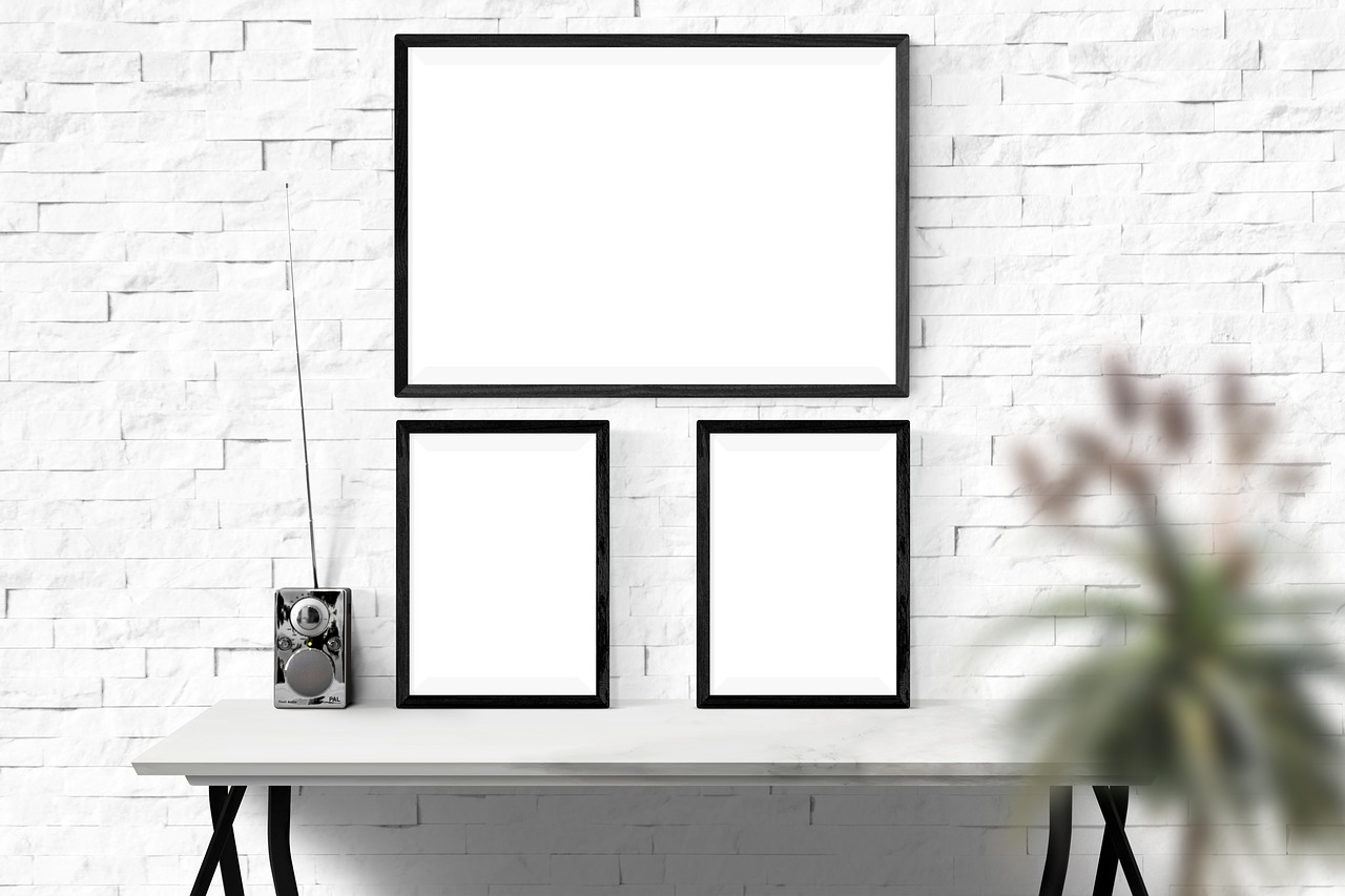 poster mockup wall free photo