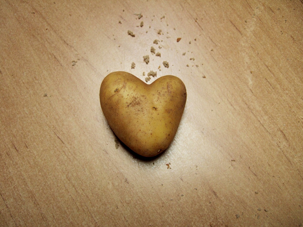 potato food heart shape free photo