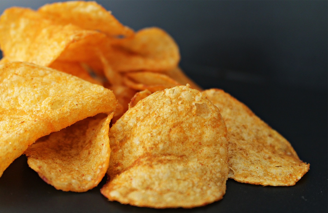 potato chips knabberzeug chips free photo