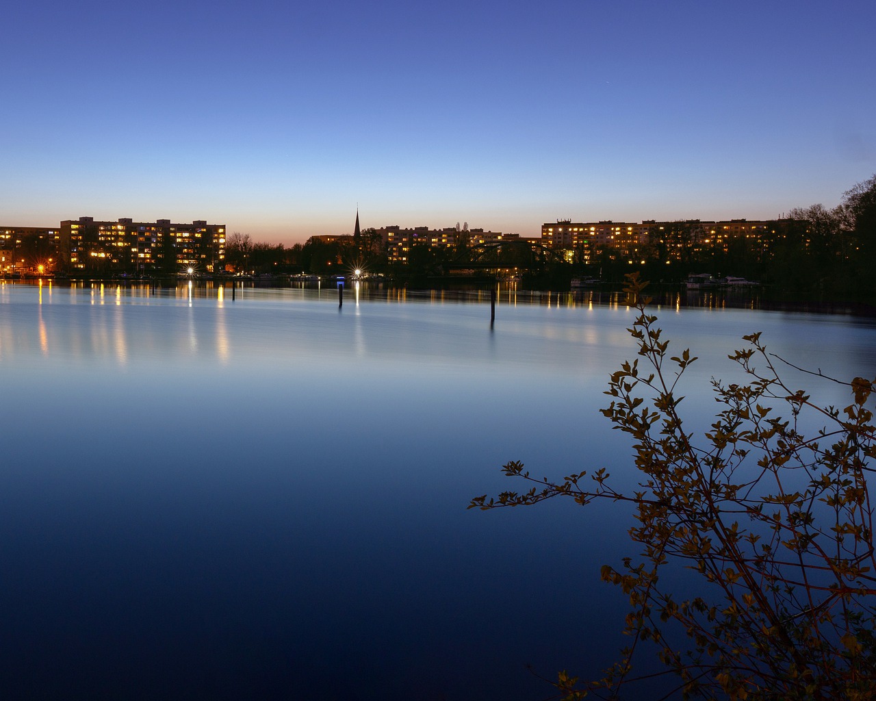 potsdam  lake  night free photo