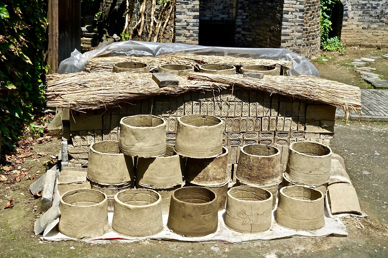 pottery  clay  pots free photo
