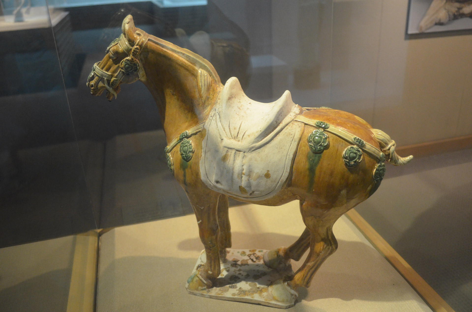horse pottery figurine free photo