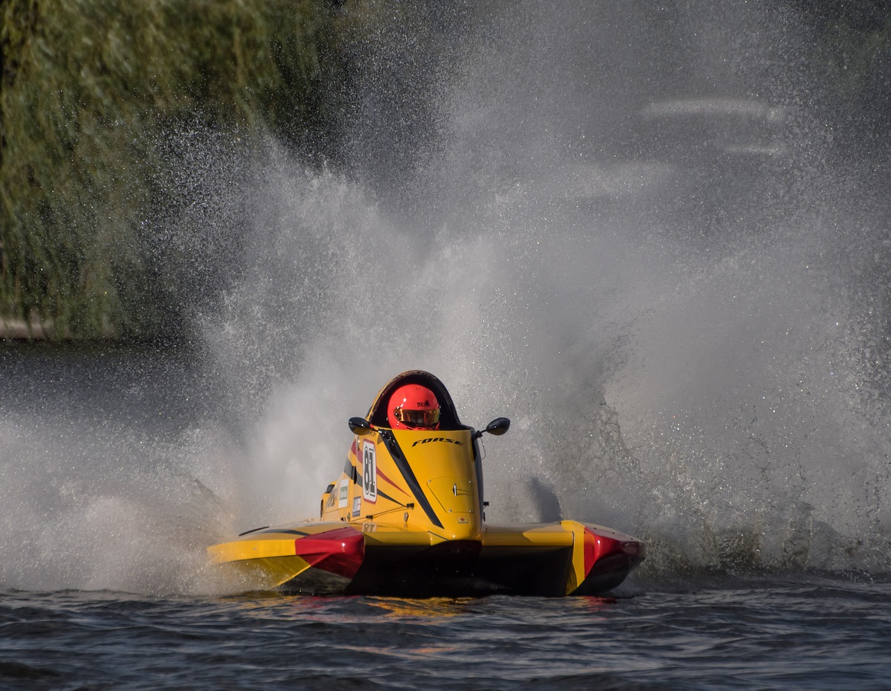 powerboat  racing boat  water free photo