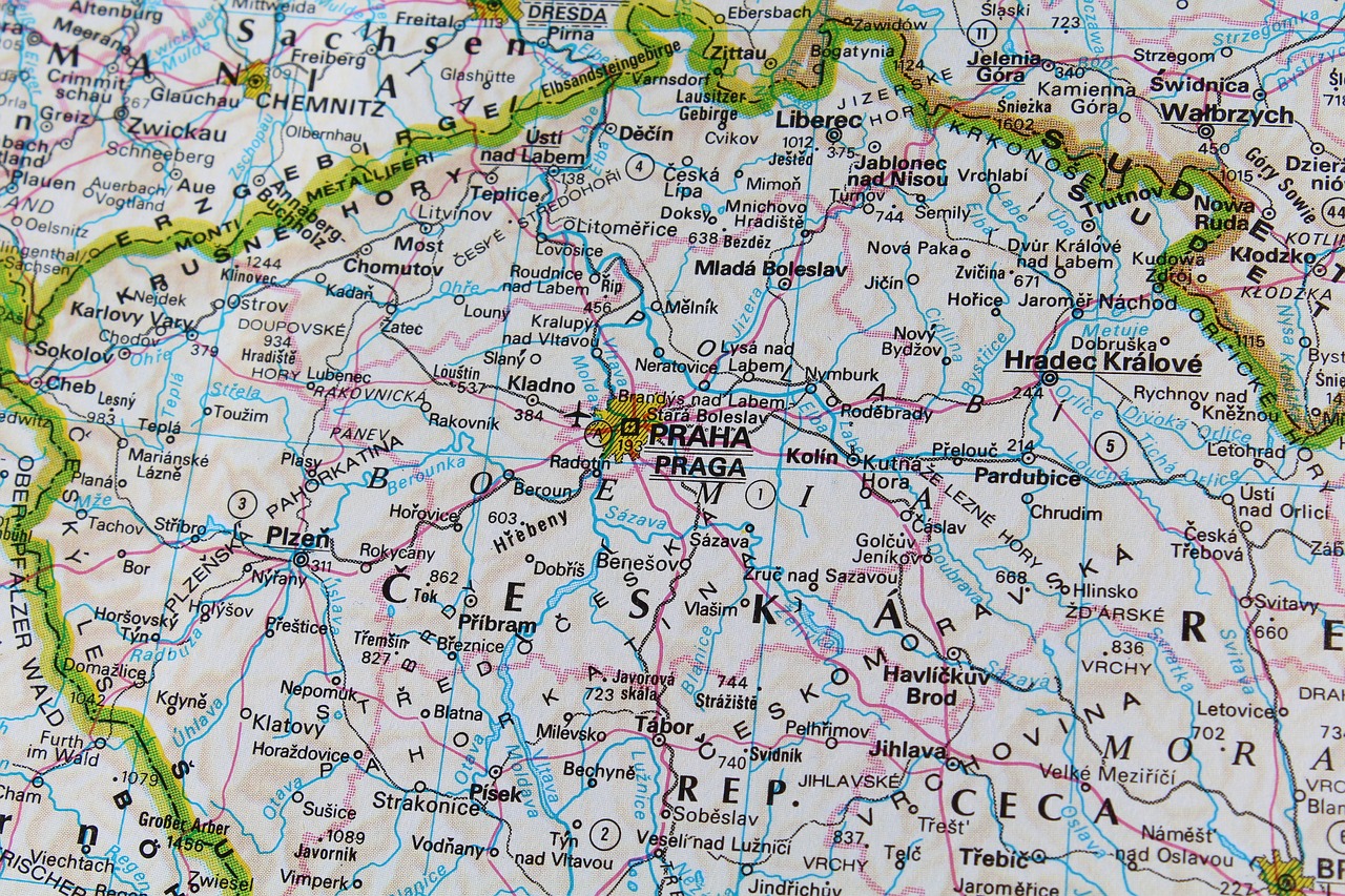 prague czech republic map free photo
