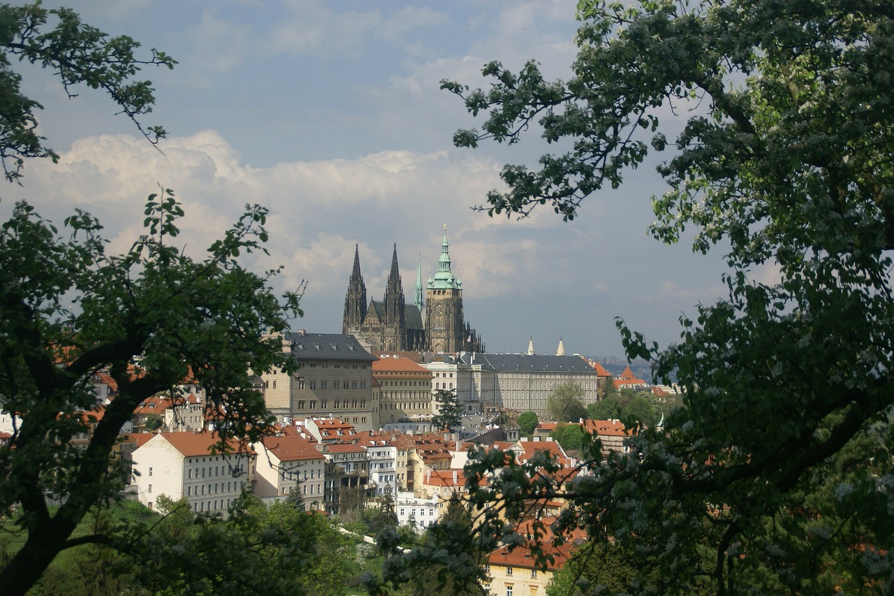 prague castle architecture free photo