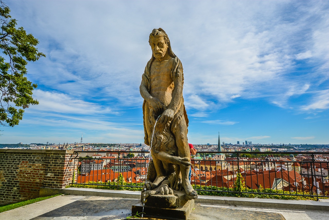 prague statue lion free photo