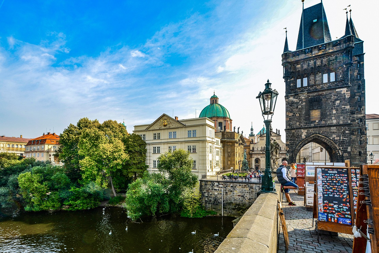 prague charles bridge free photo