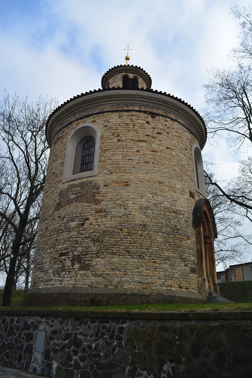 prague fortress castle free photo