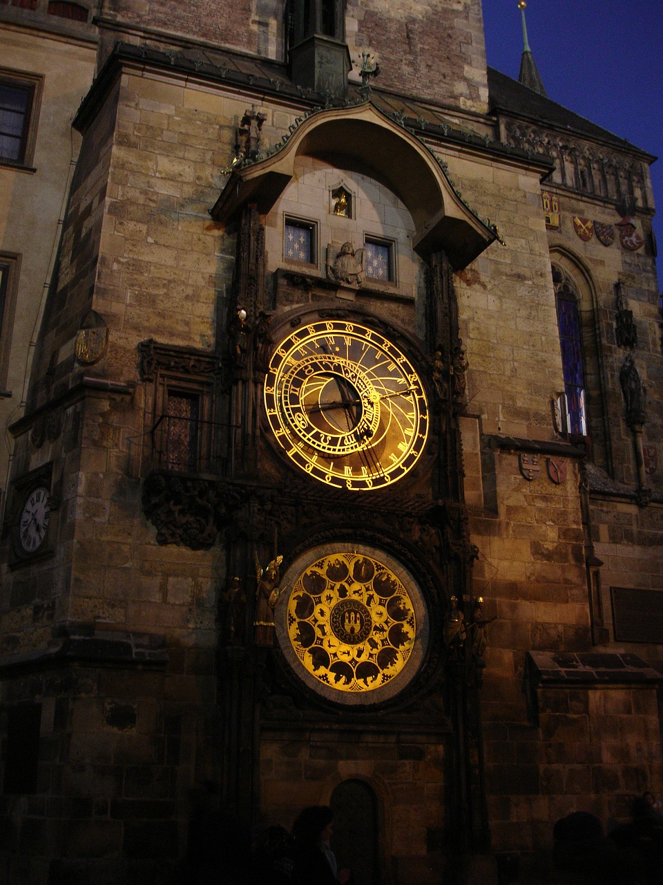 prague the astronomical clock night free photo