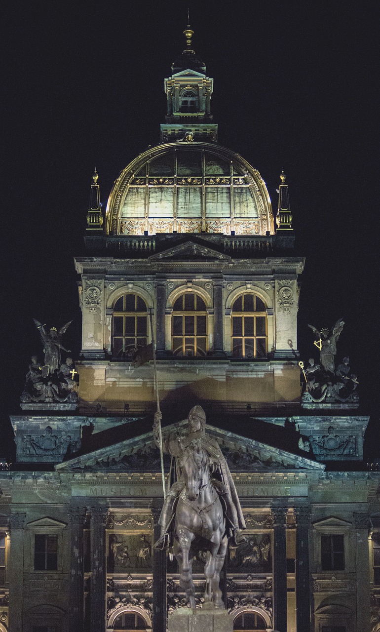 prague night architecture free photo