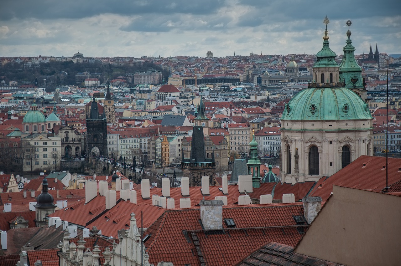 prague  czech republic  city free photo