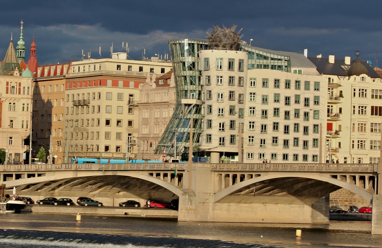 prague  the waterfront  the dancing house free photo