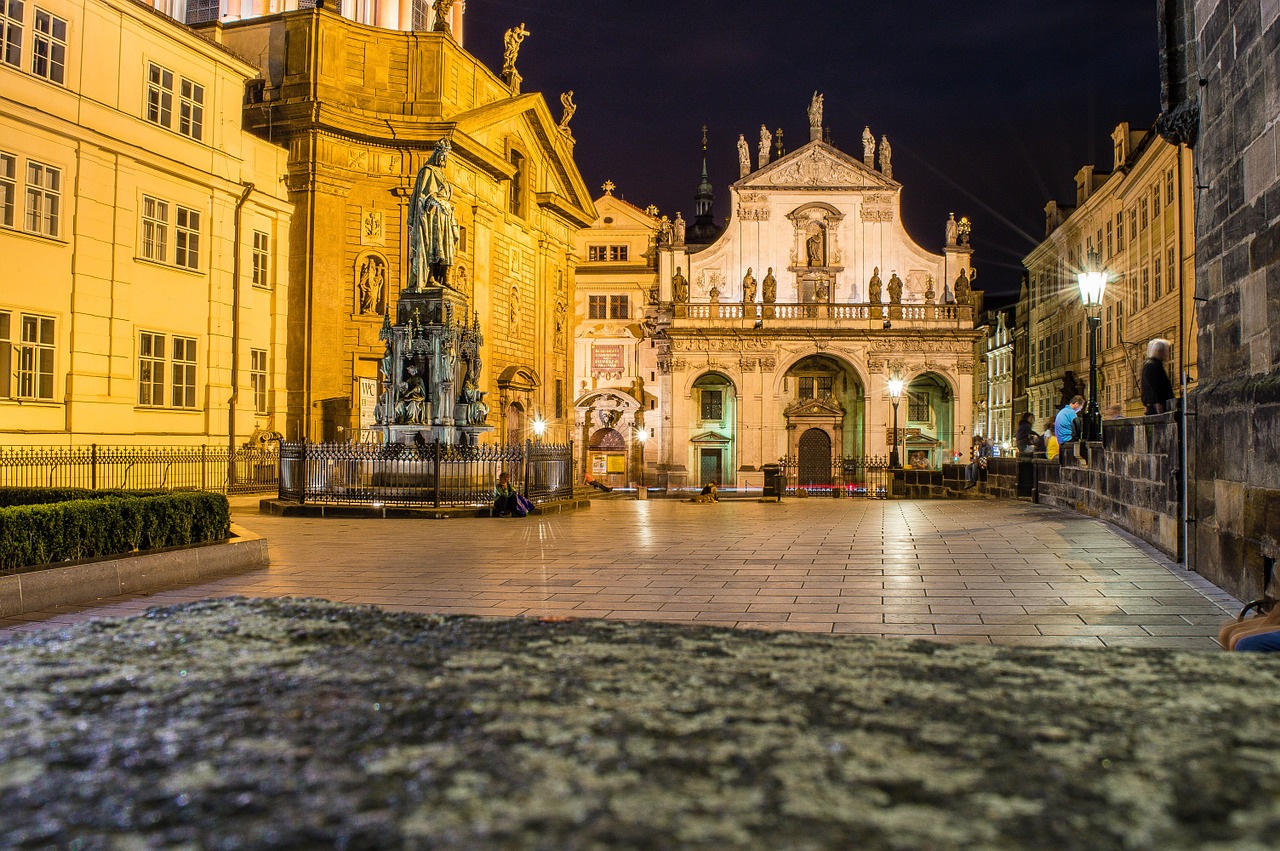 prague night city free photo