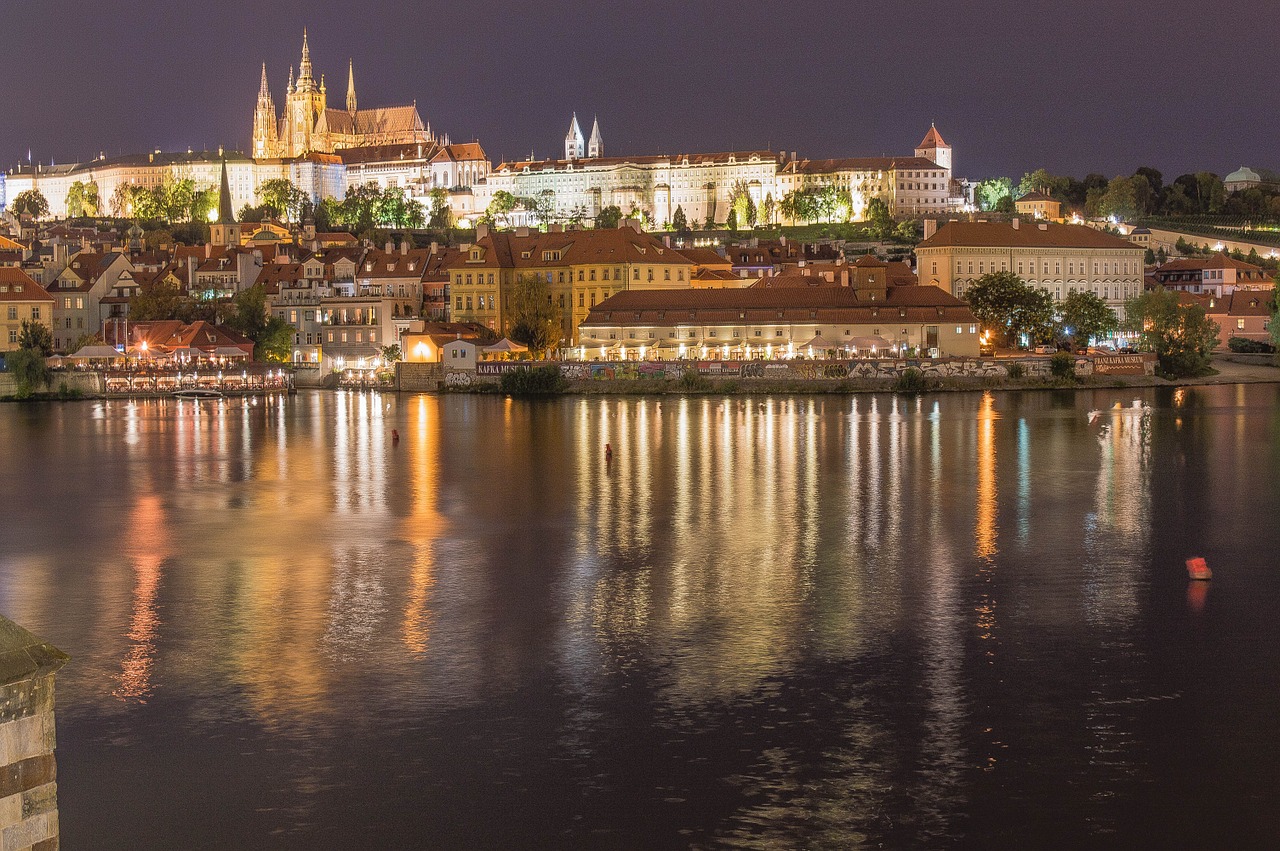 prague castle night prague free photo