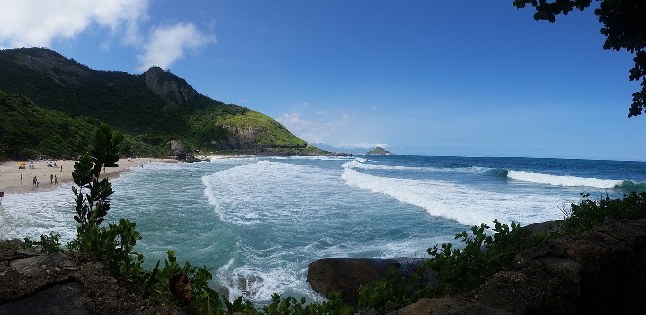 prainha beach waves free photo