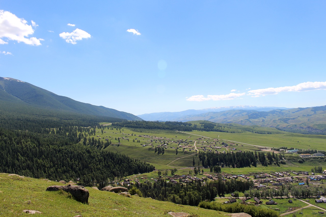 prairie the scenery in xinjiang free photo