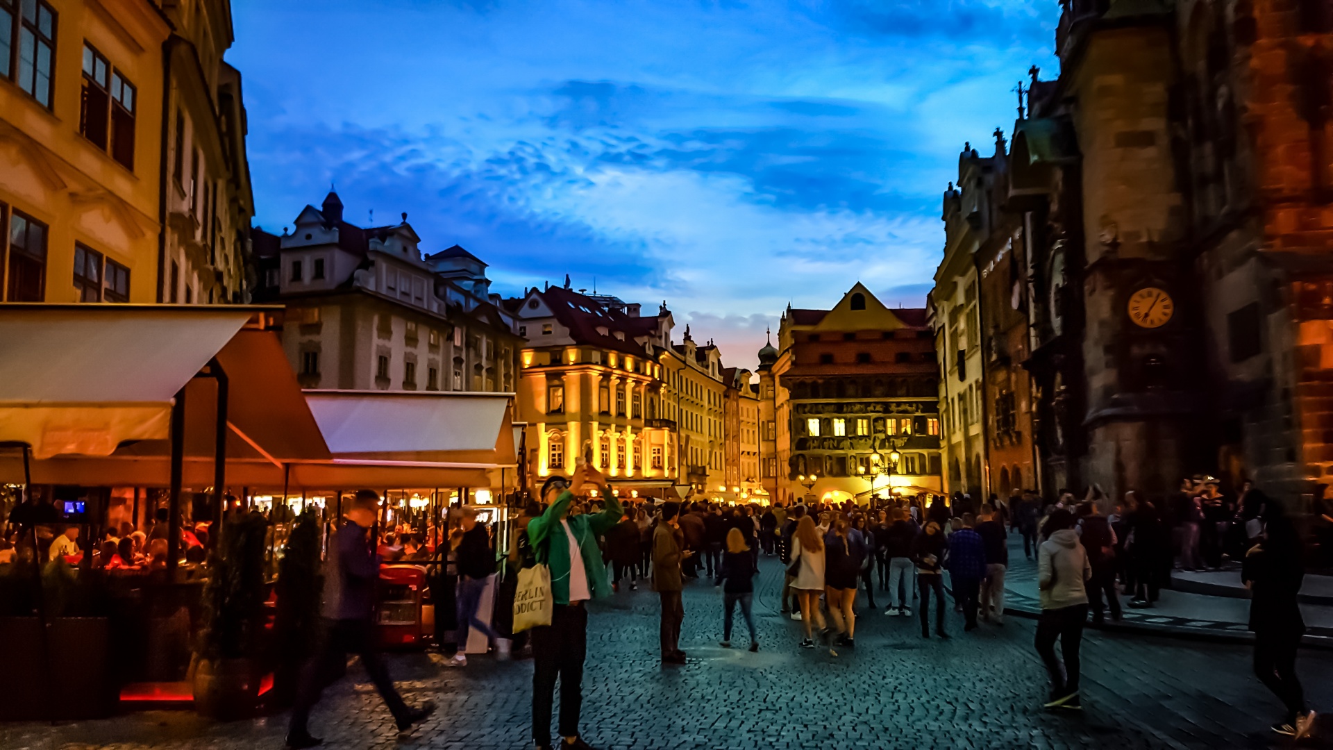 prague old town free photo