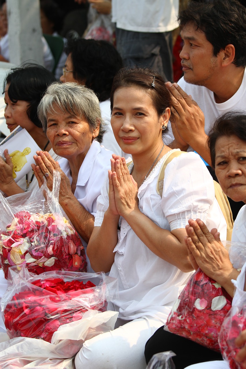 praying buddhists buddhism free photo