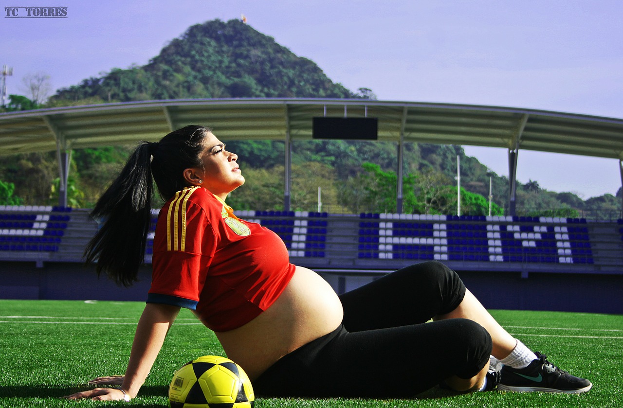 pregnancy football maracana stadium free photo