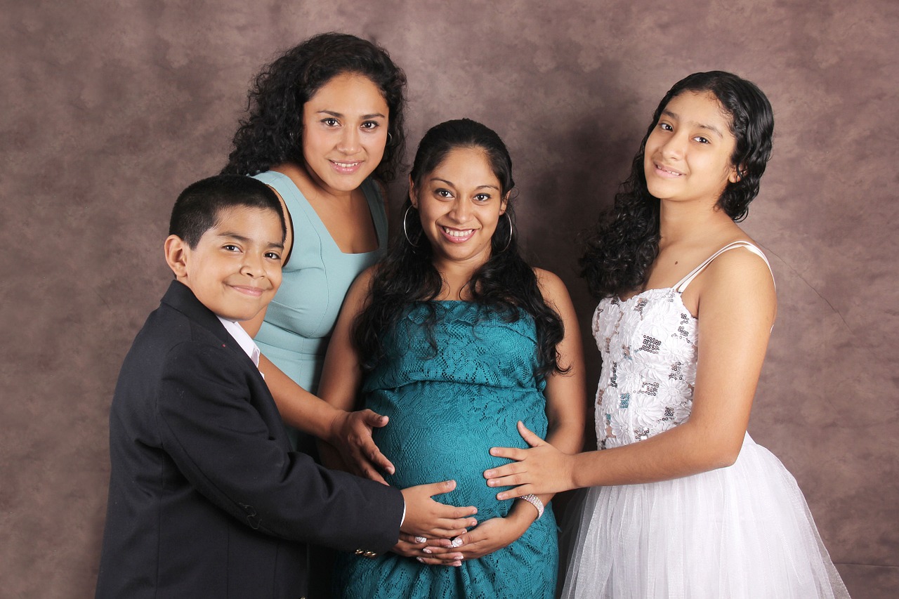 pregnancy family waiting for you free photo