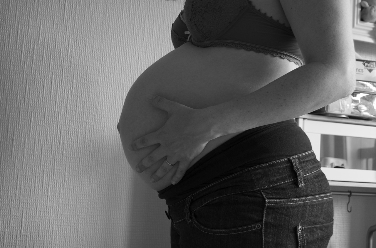 pregnant woman pregnancy belly free photo