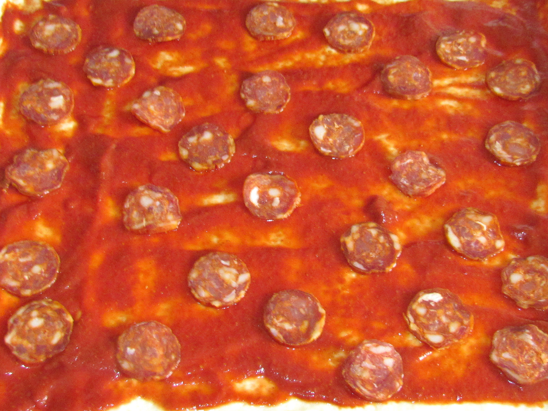 pizza sauce pepperoni free photo