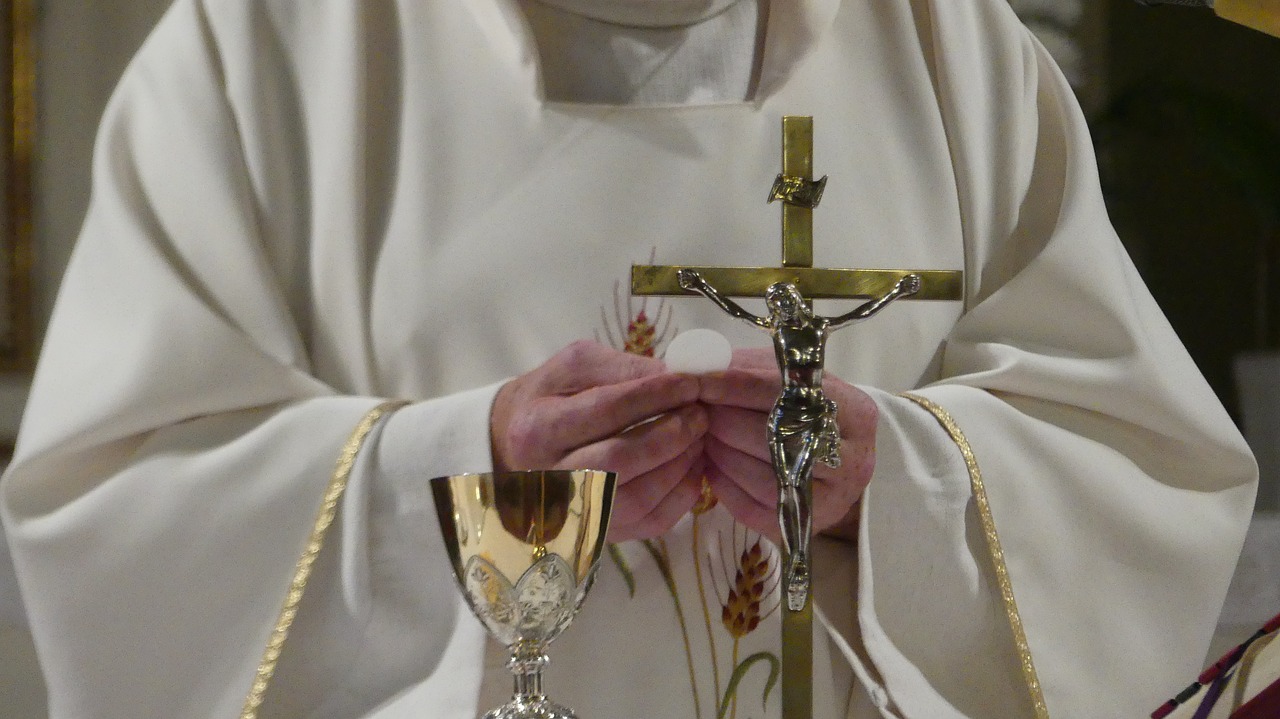 priest  mass  catholic free photo