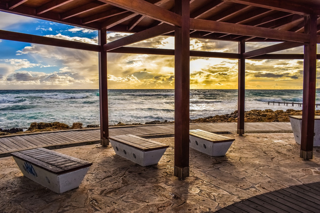 promenade sea bench free photo