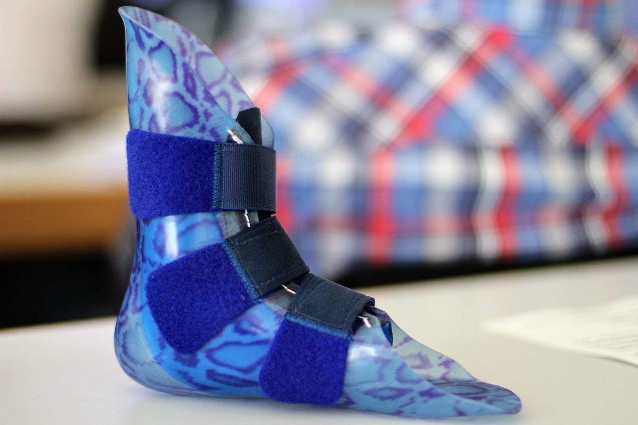 prosthetic foot special model rehab free photo