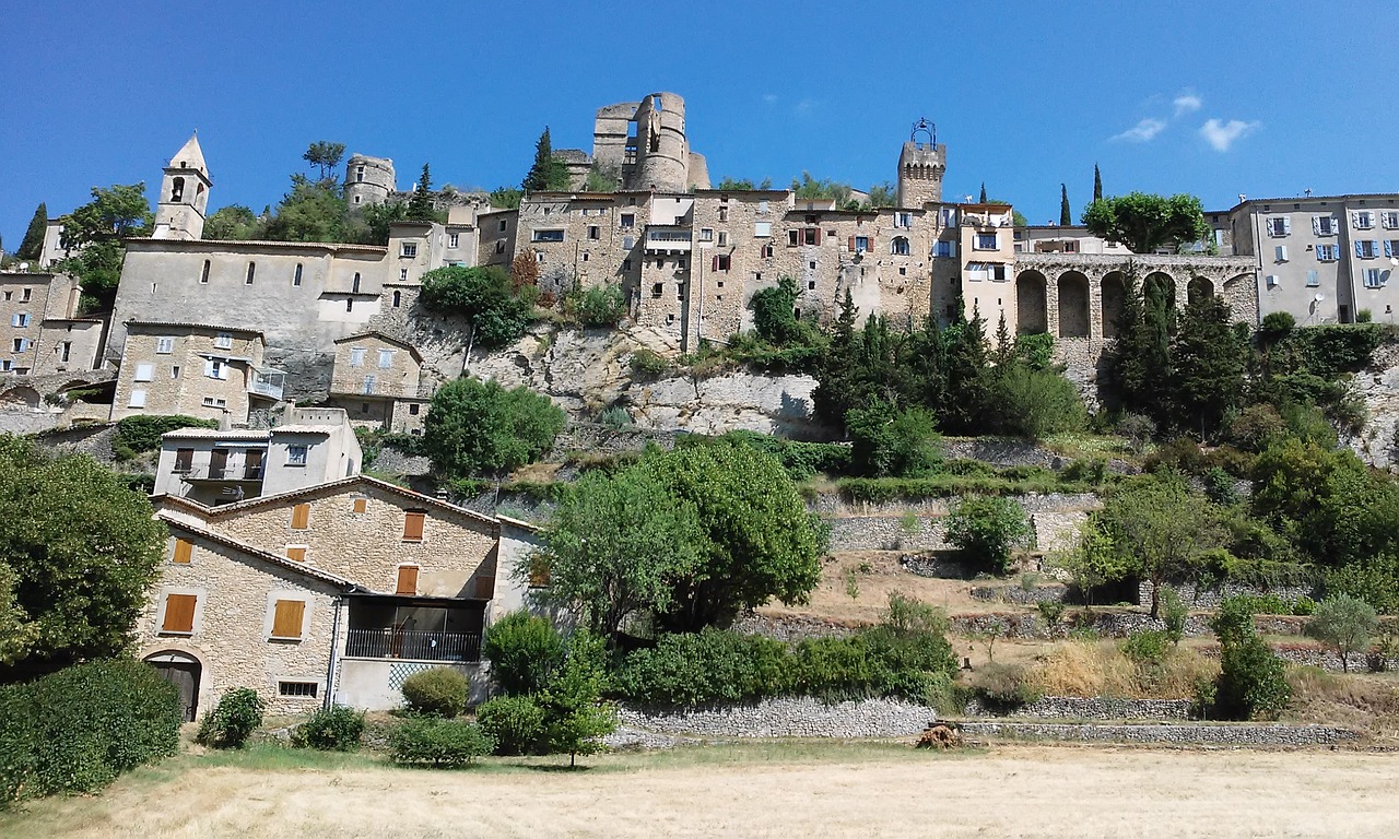 provence village old village free photo