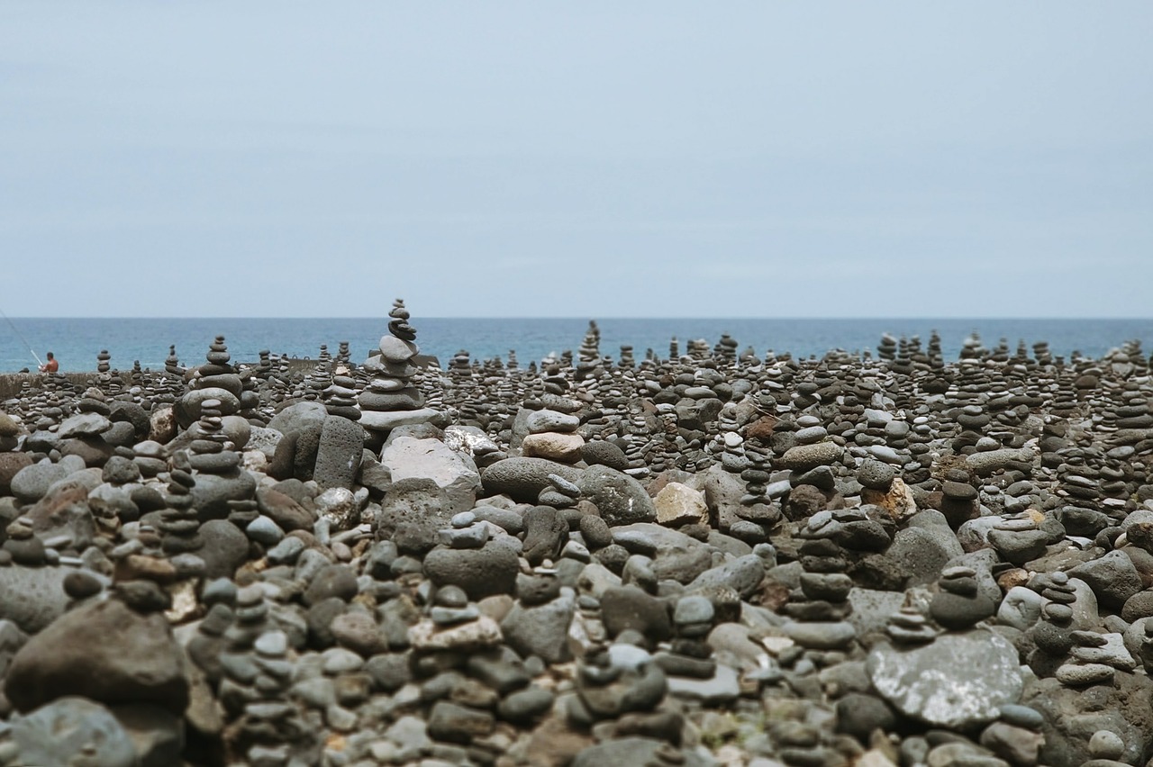 puerto de la cruz  tenerife  stones free photo