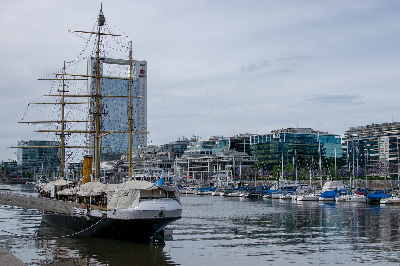 puerto madero  buenos aires  ship free photo