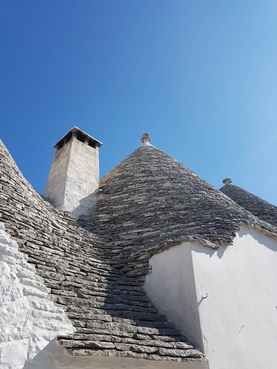 puglia alberobello trulli free photo