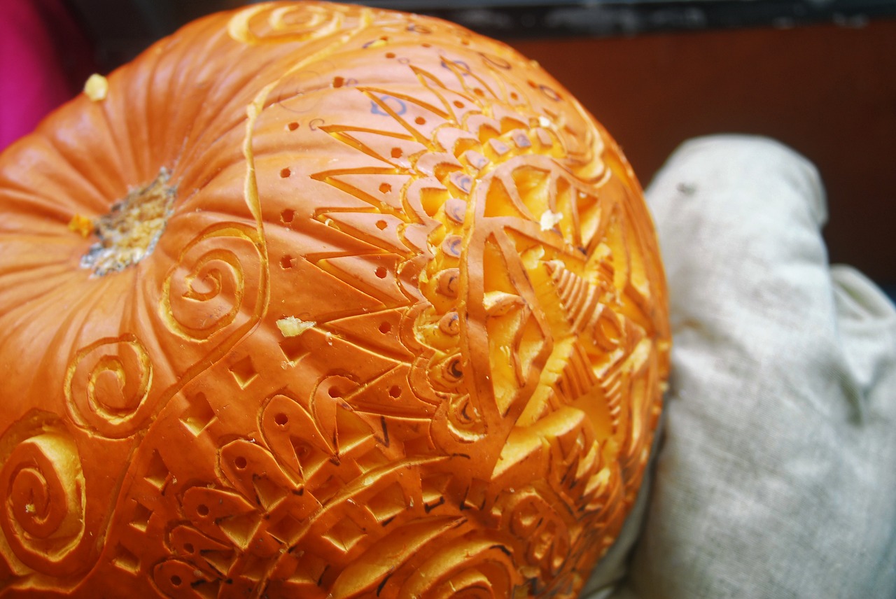 pumpkin pumpkin carving art free photo