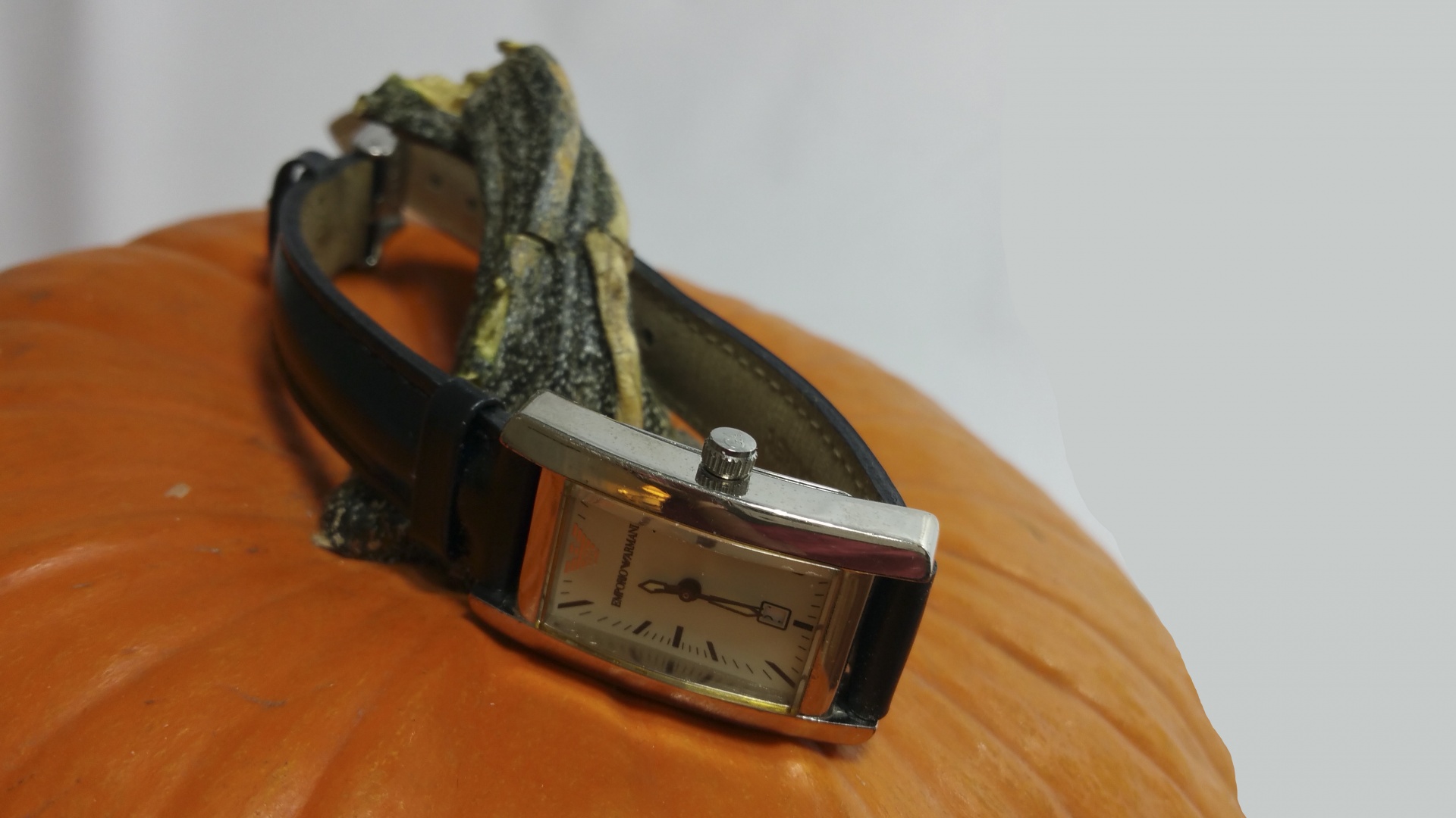 pumpkin watch time free photo
