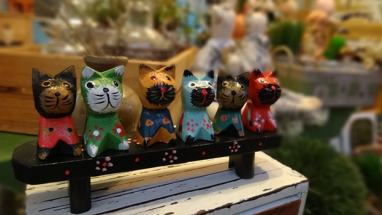 puppet carving cat free photo