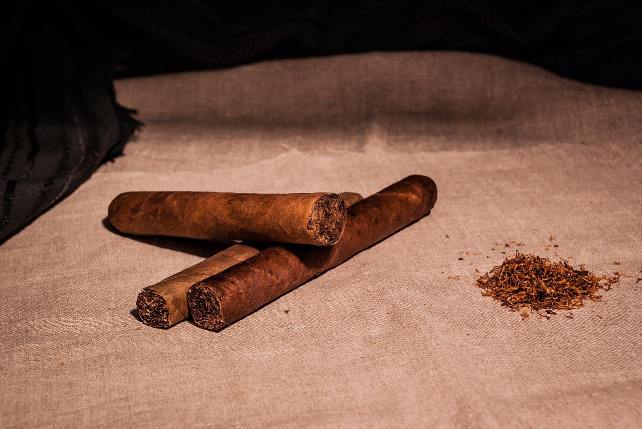 pure cigar tobacco free photo