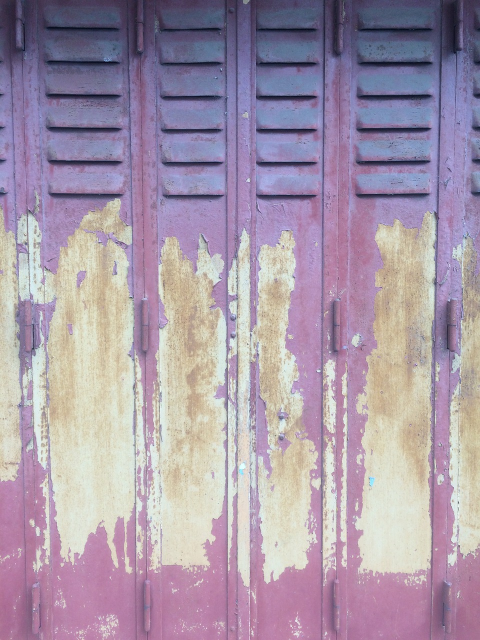 purple door peeled off free photo