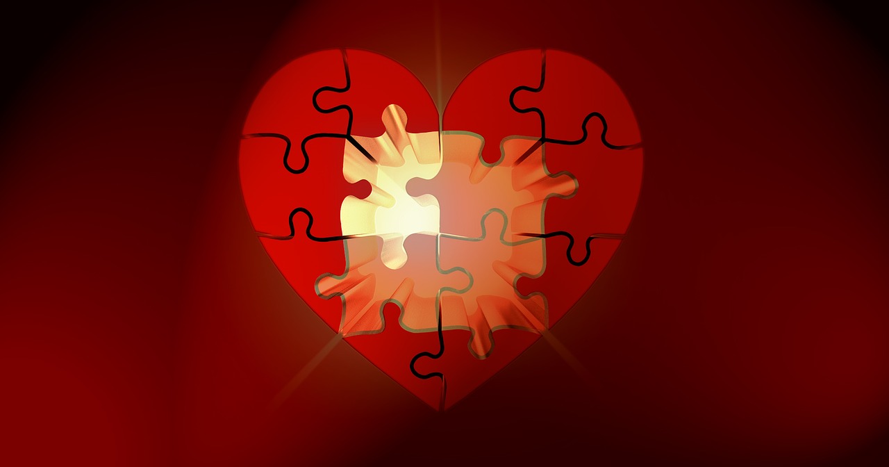 puzzle heart light free photo