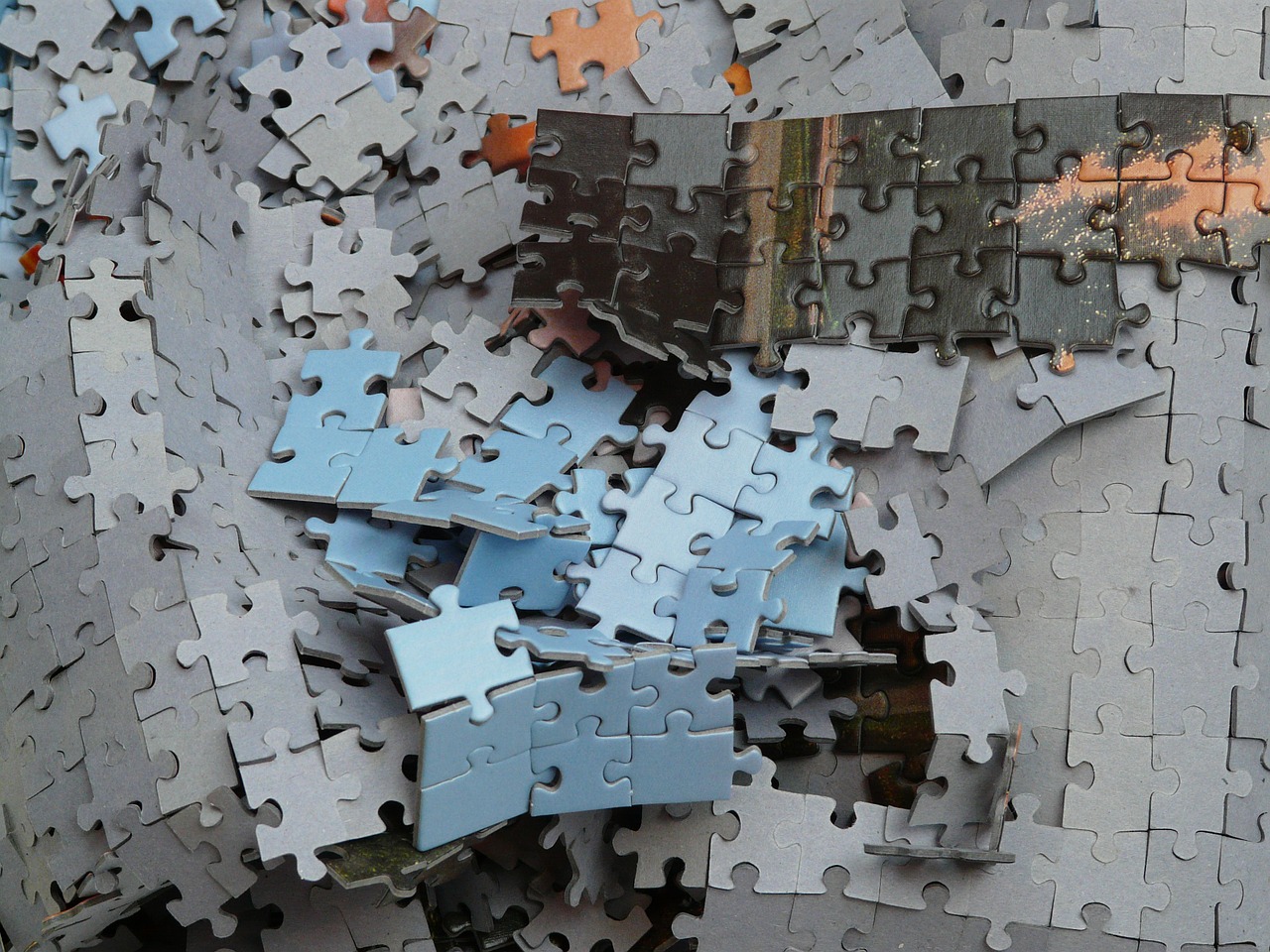 puzzle unfinished mess free photo