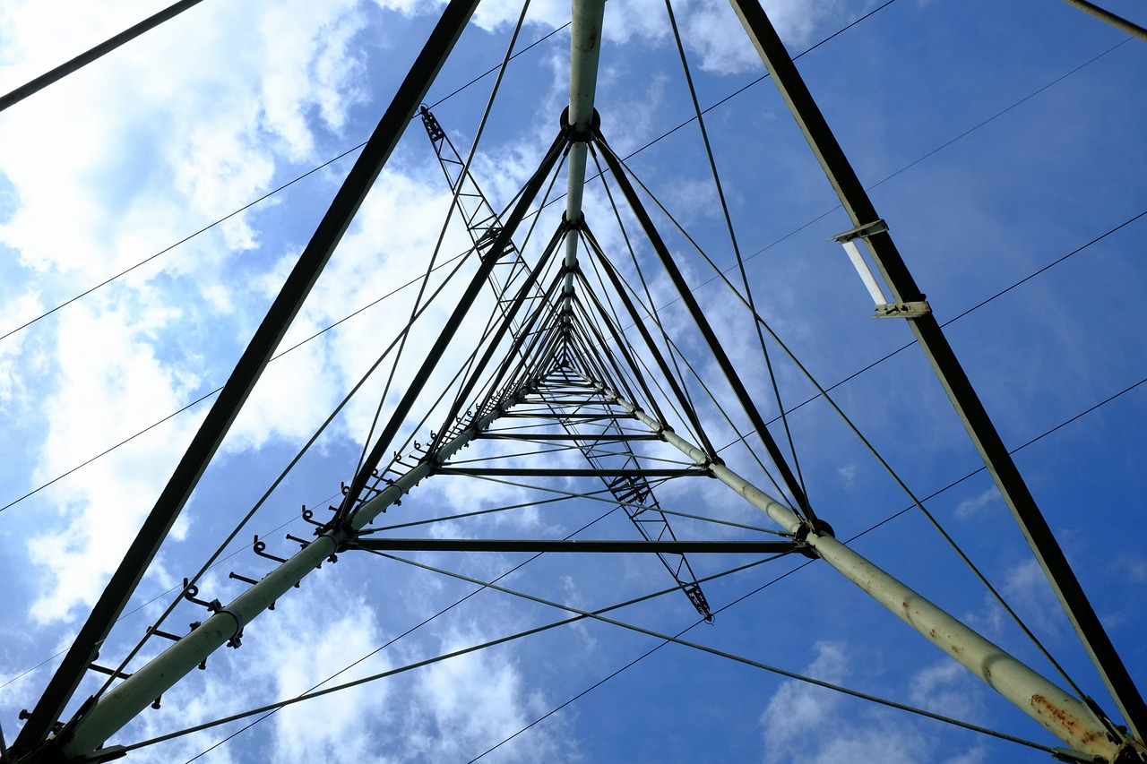 pylon current electricity free photo