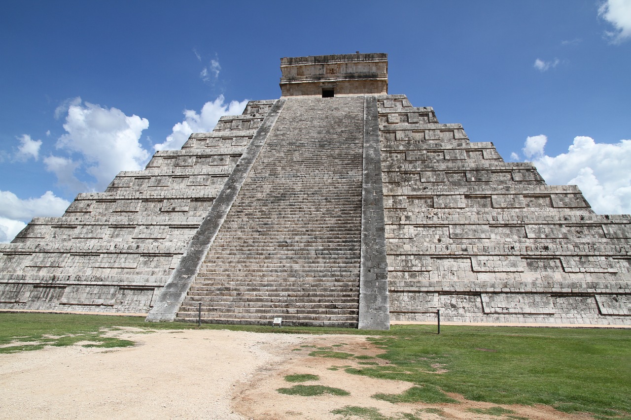 pyramid mexico the ruins of the free photo