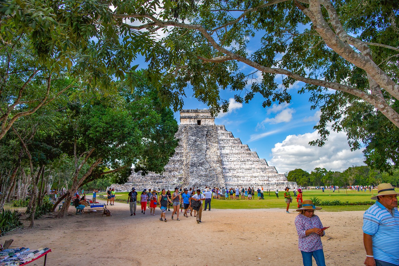 pyramid kukulcan maya free photo